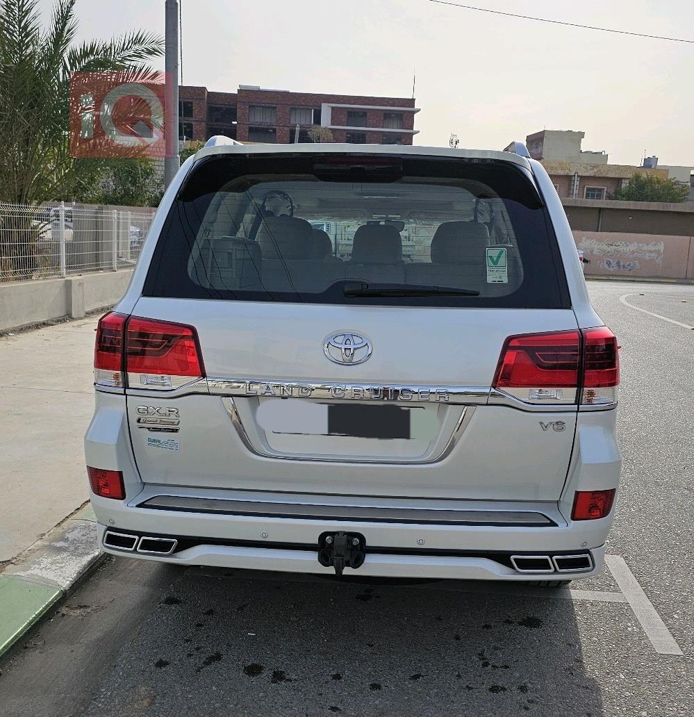 تويوتا لاندكروزر